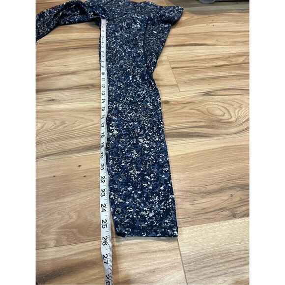 Athleta Blue Sandstone 7/8 Stash Pocket Leggings Sz M - Picture 7 of 8